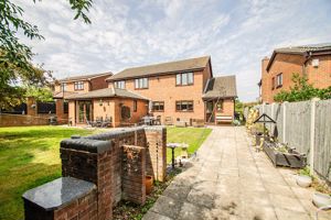 Photo 32- click for photo gallery